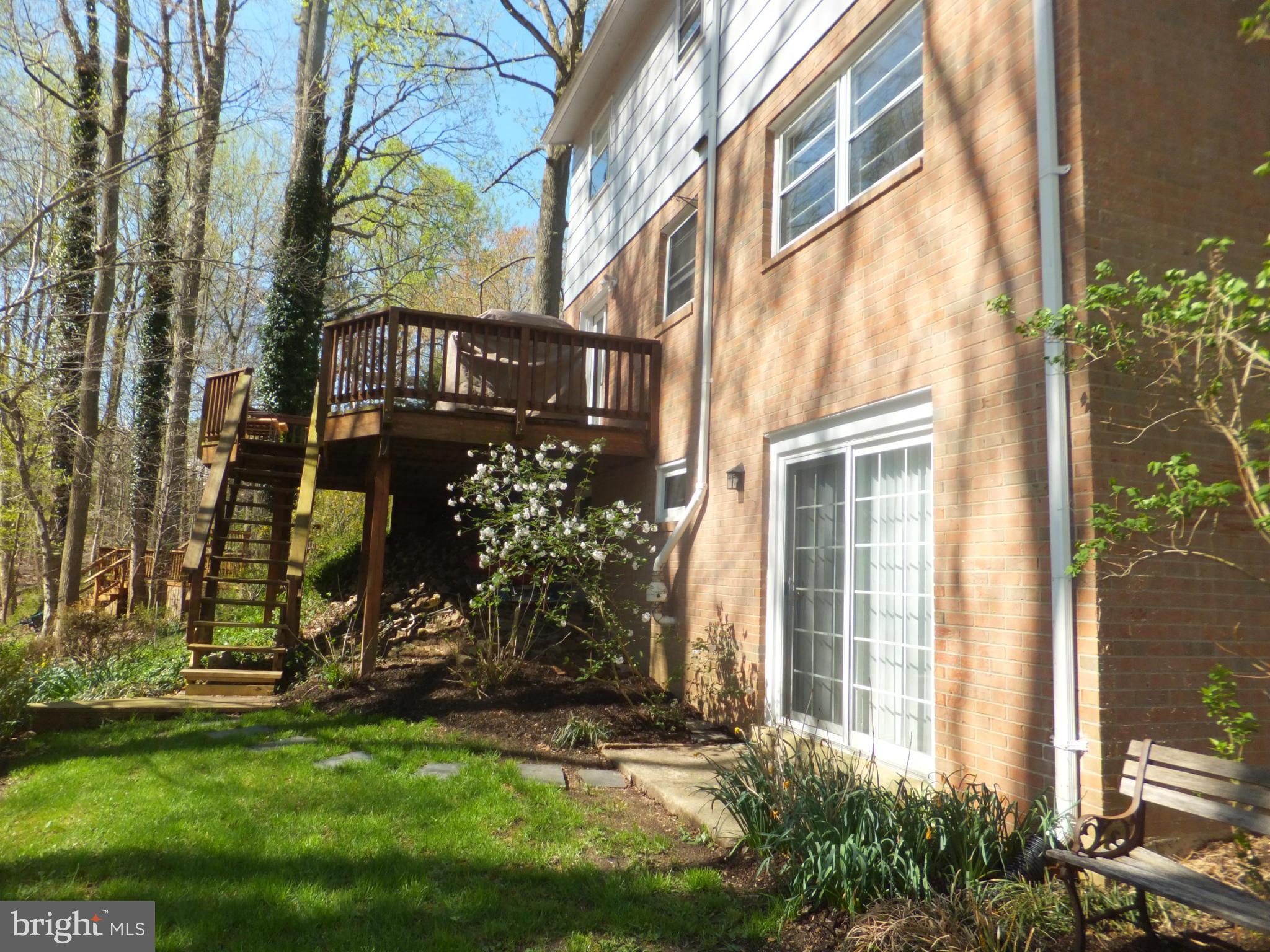 7123 Dryburgh Court Springfield, VA 22152 - Photo 27 of 30 Exterior (General)