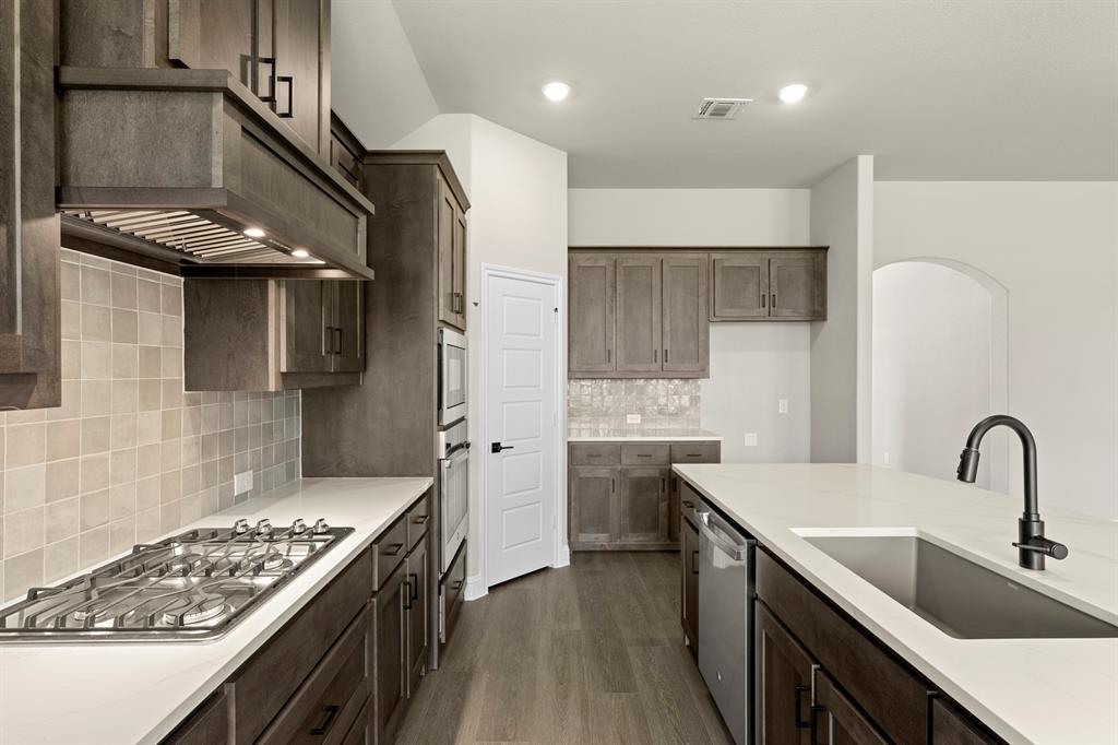 238 Harmony Avenue Forney, TX 75126 - Photo 6 of 27 DFW-Lovers Landing-Concept 2267-238 Harmony Avenue-Kitchen3-Risewell Homes