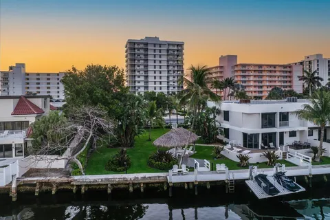$1,595,000 | 2917 South Ocean Boulevard, Unit 104, Highland Beach, FL 33487
