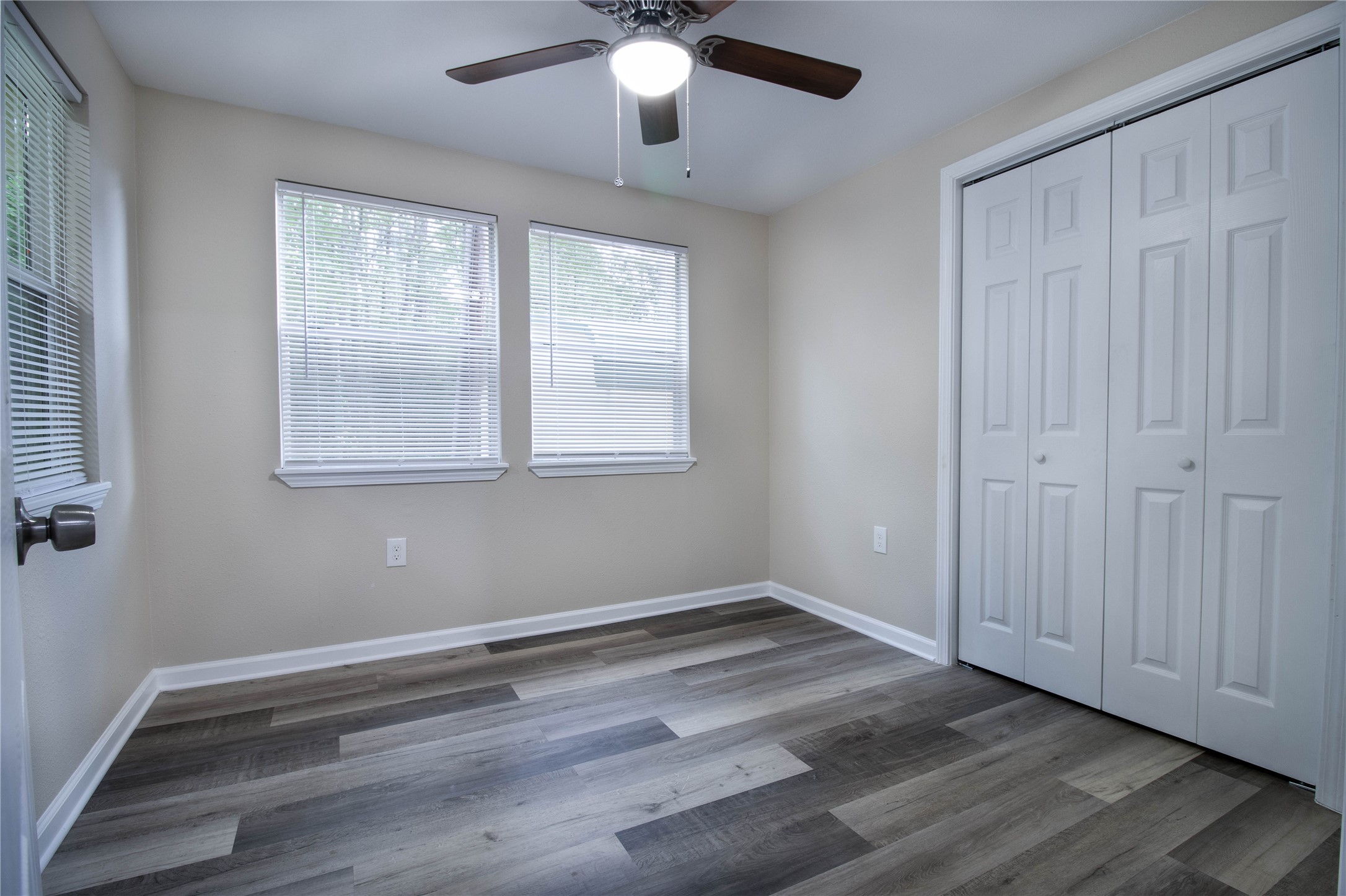 20571 Lodge Road New Caney, TX 77357 - Photo 16 of 18 3rd bedroom