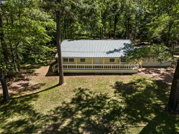 $1,895 | 20571 Lodge Road, New Caney, TX 77357