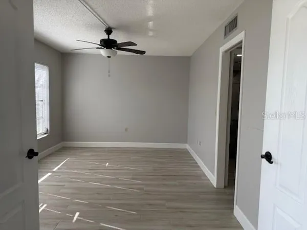 $1,700 | 7351 West Country Club Drive North, Unit 105, Sarasota, FL 34243