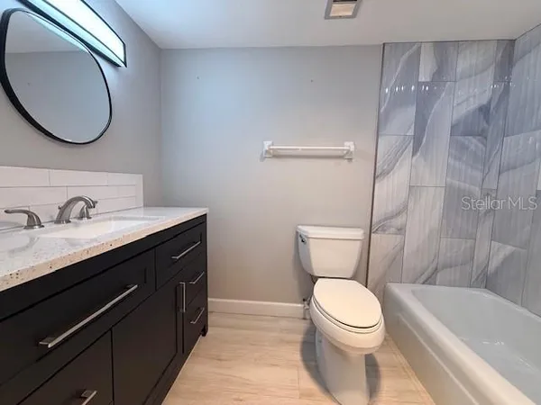 $1,700 | 7351 West Country Club Drive North, Unit 105, Sarasota, FL 34243