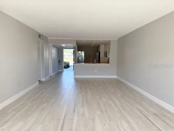 $1,700 | 7351 West Country Club Drive North, Unit 105, Sarasota, FL 34243