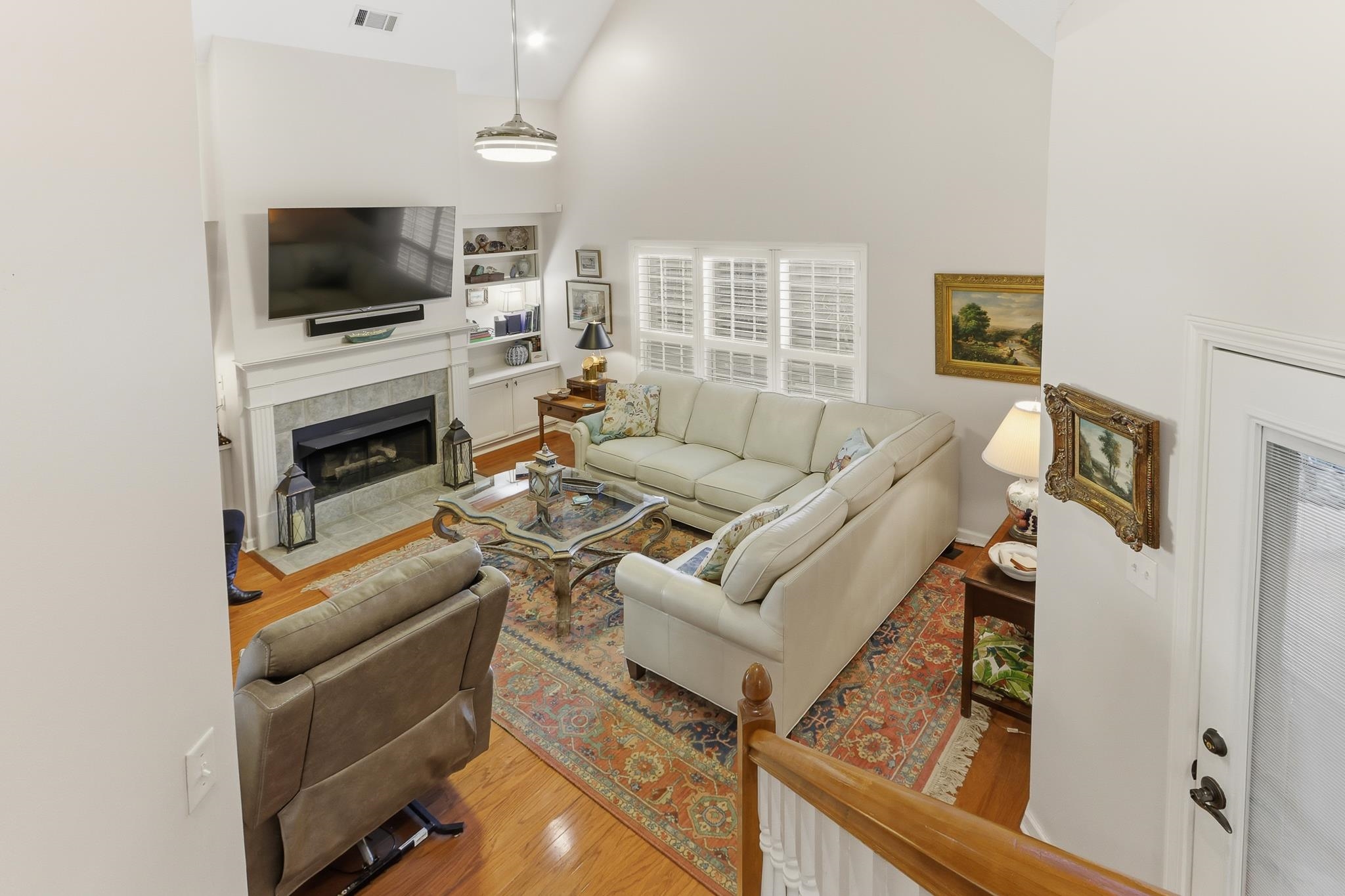 438 McElroy Road Memphis, TN 38120 - Photo 25 of 40 Isn't it nice to have stairs in back of home?