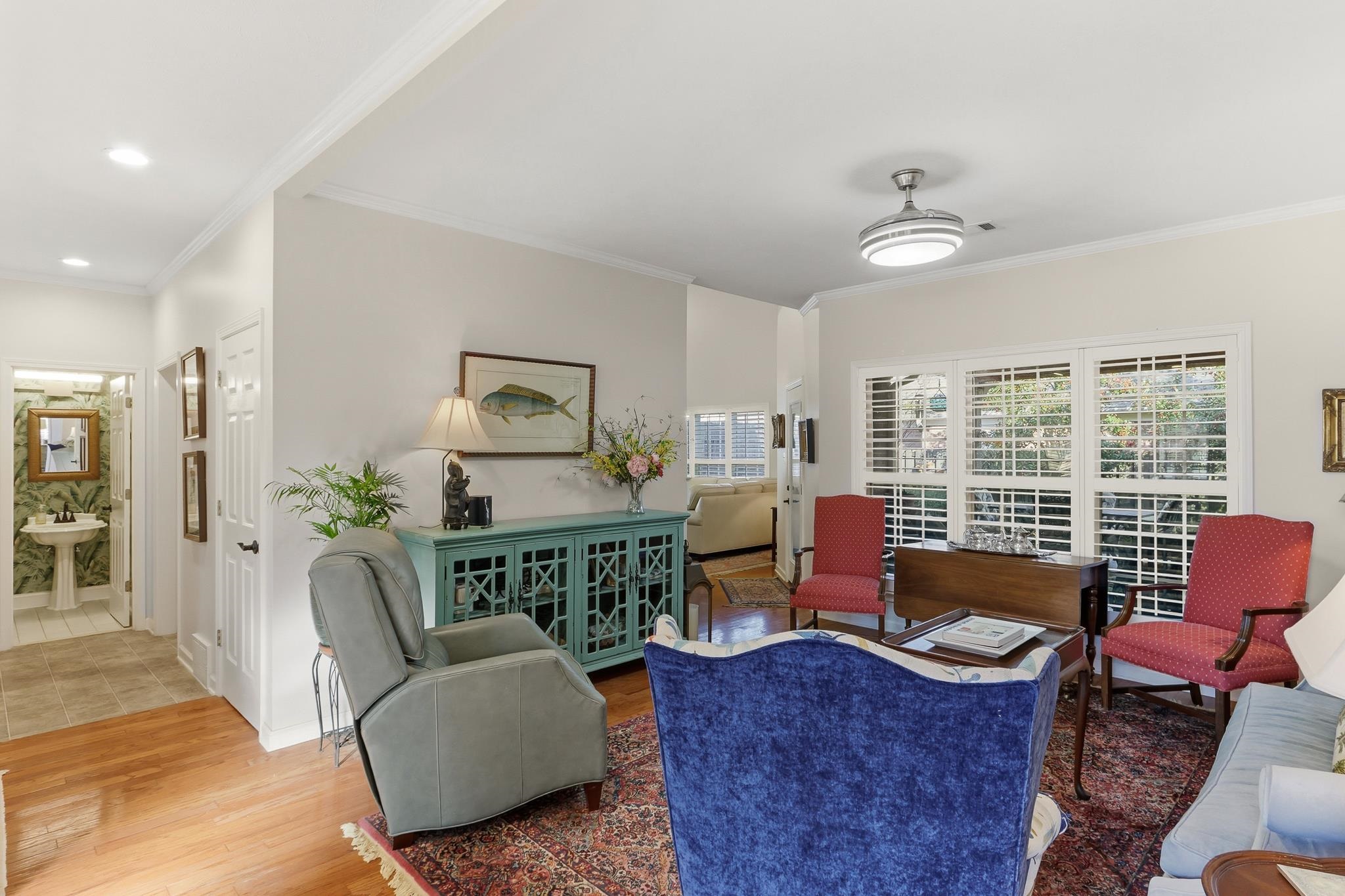 438 McElroy Road Memphis, TN 38120 - Photo 9 of 40 Extra Closets in Hallway