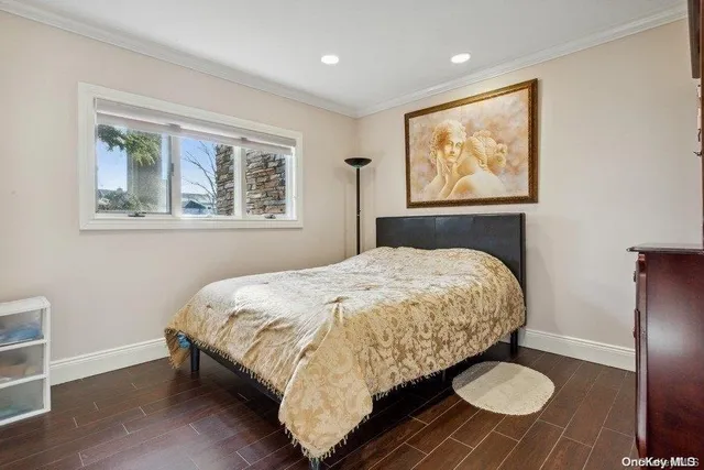 $2,997,000 | 290 Heather Lane, Hewlett, NY 11557