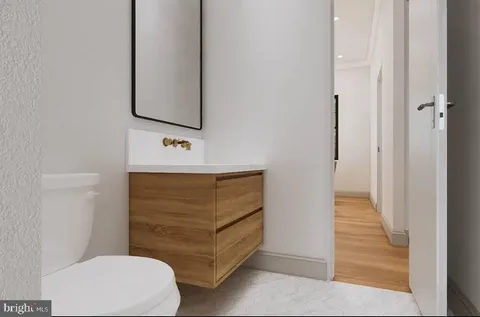 $1,200,000 | 4801 Seminole Avenue, Alexandria, VA 22312