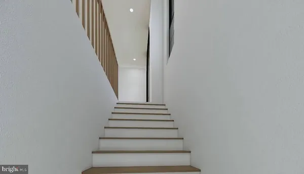 $1,200,000 | 4801 Seminole Avenue, Alexandria, VA 22312