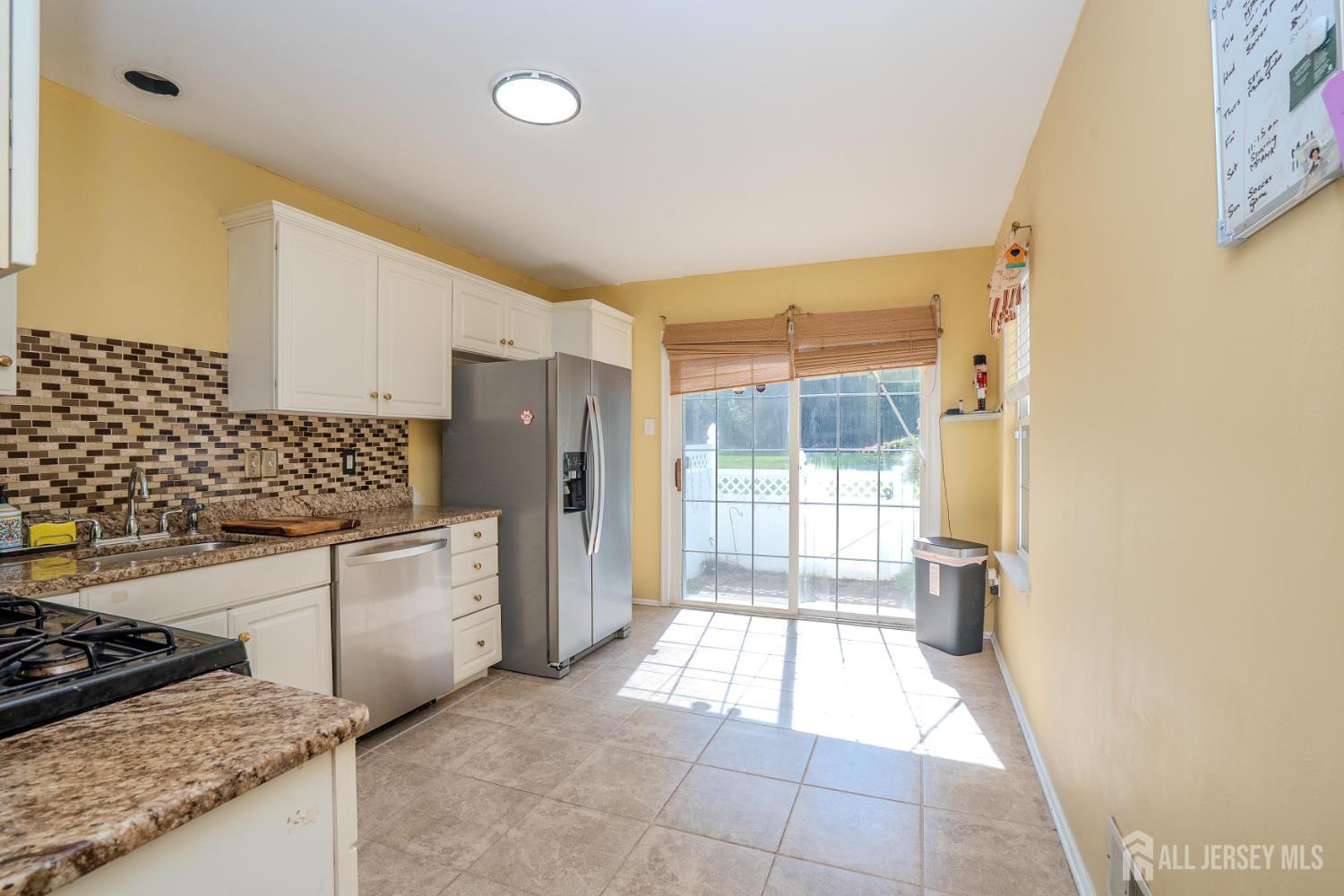 2502 Pheasant Run Monmouth Junction, NJ 08852 - Photo 21 of 30