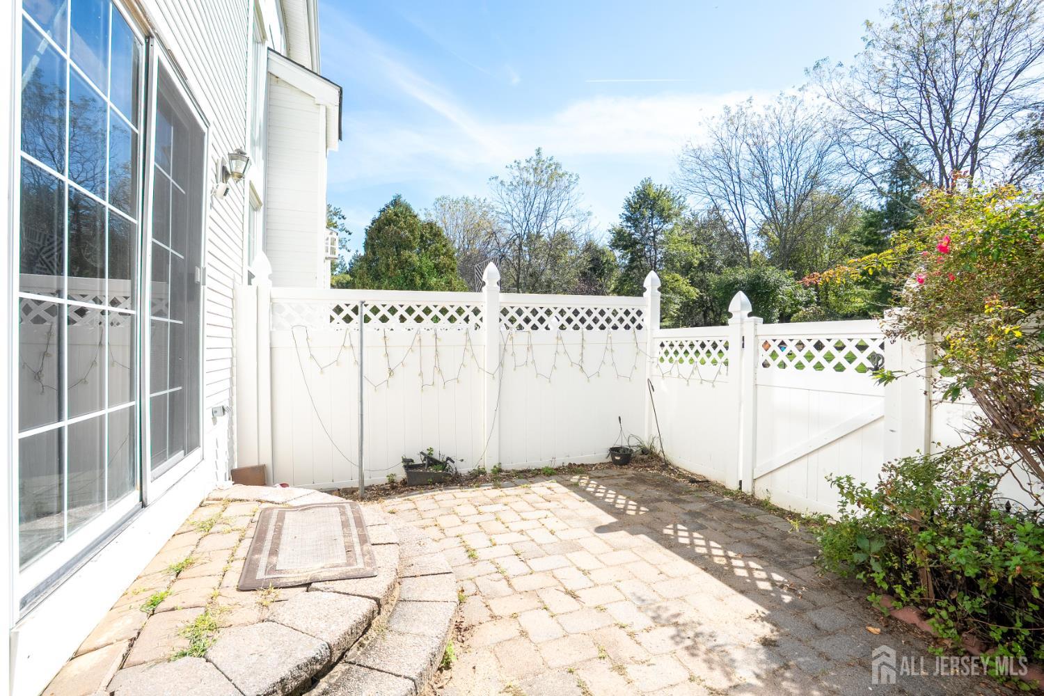 2502 Pheasant Run Monmouth Junction, NJ 08852 - Photo 26 of 30