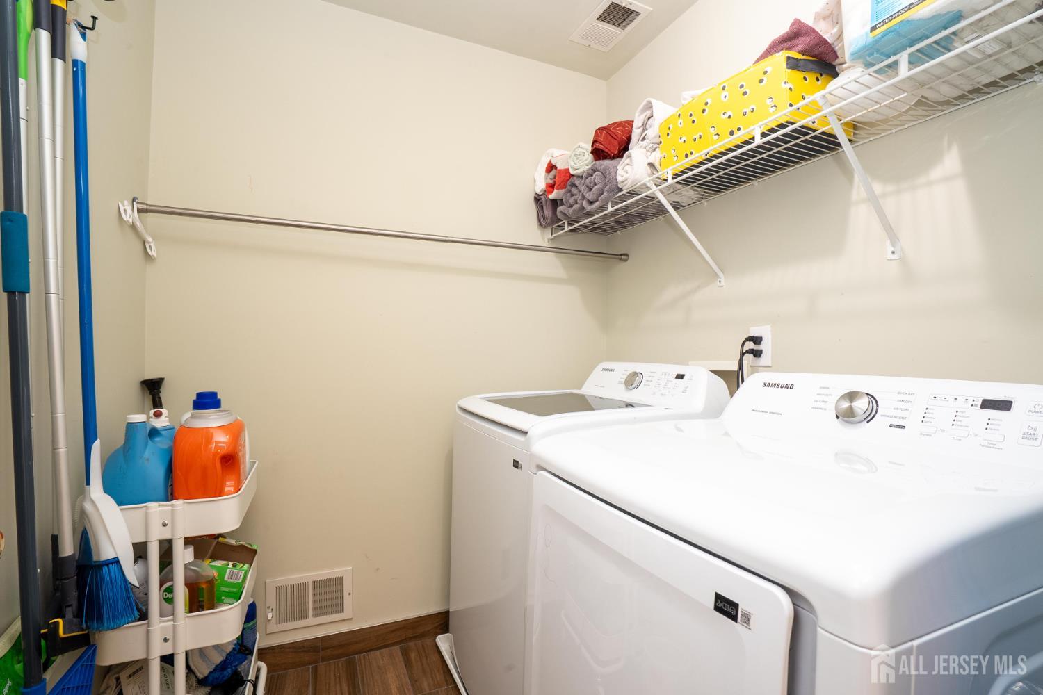 2502 Pheasant Run Monmouth Junction, NJ 08852 - Photo 5 of 30