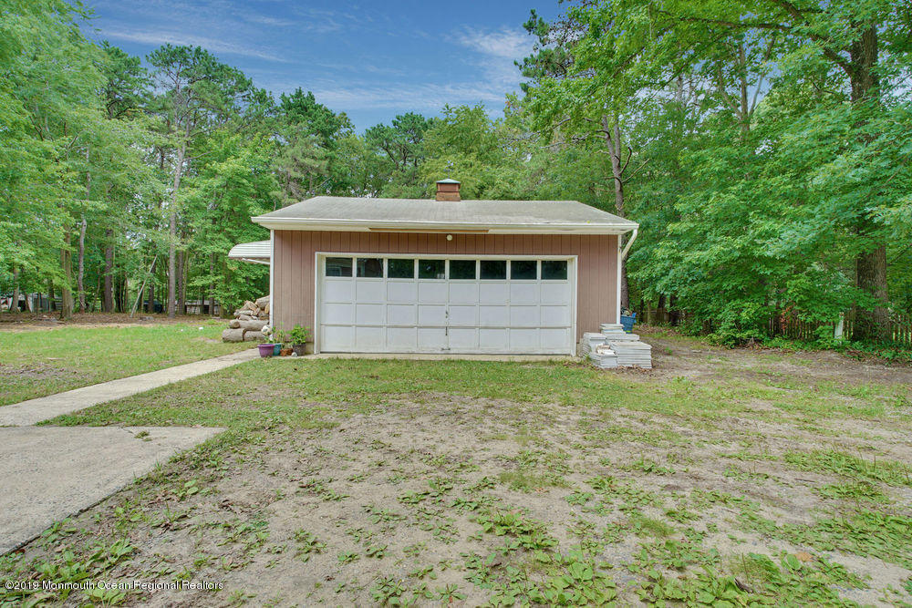63 Maxim Road Howell, NJ 07731 - Photo 17 of 18 dsc09009-dsc09013