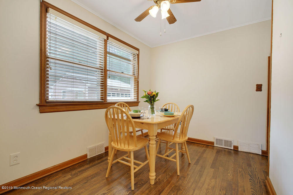 63 Maxim Road Howell, NJ 07731 - Photo 4 of 18 dsc09249-dsc09253