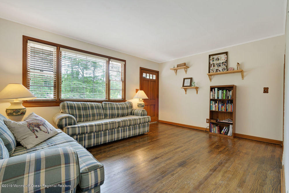 63 Maxim Road Howell, NJ 07731 - Photo 6 of 18 dsc09224-dsc09228