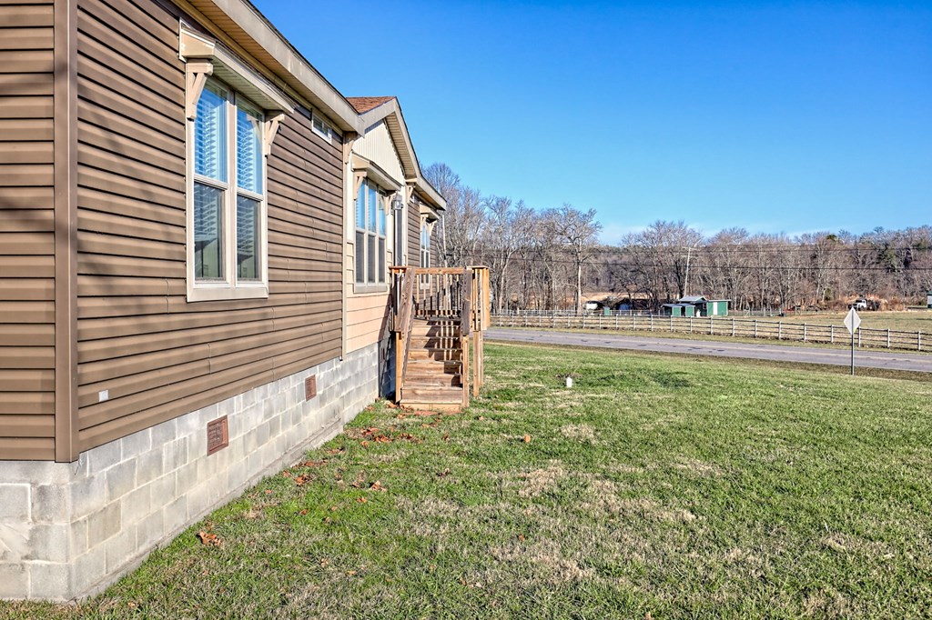 42 Jones Creek Road Blairsville, GA 30512 - Photo 15 of 54