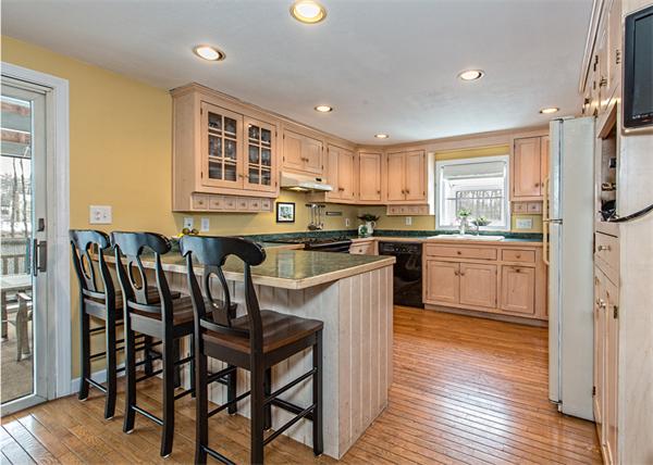10 Oxford Road Hampstead, NH 03841 - Photo 6 of 29 Gallery Image 6