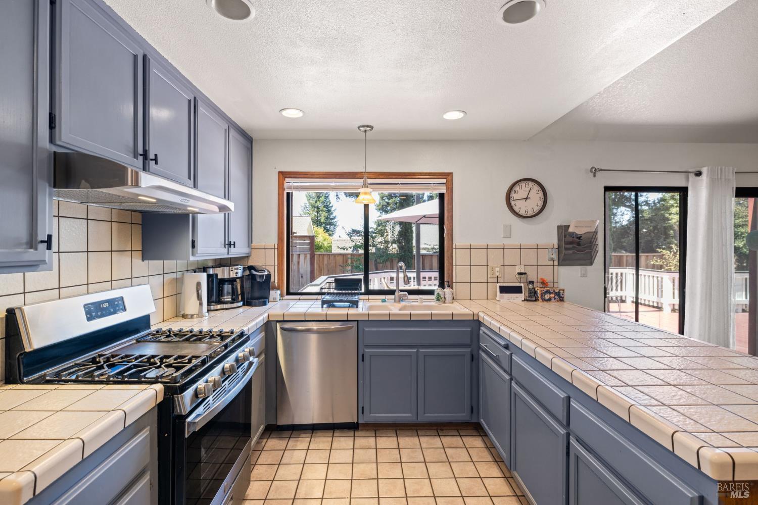 5525 Carriage Lane Santa Rosa, CA 95403 - Photo 29 of 38