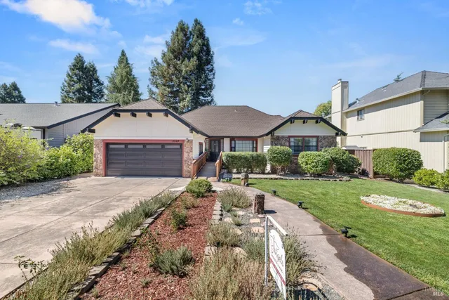 $925,000 | 5525 Carriage Lane, Santa Rosa, CA 95403