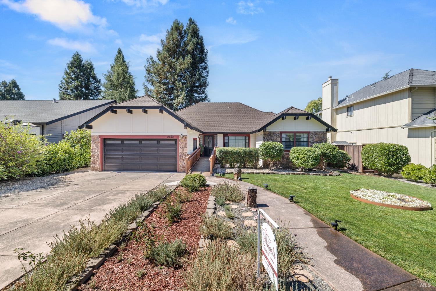 5525 Carriage Lane Santa Rosa, CA 95403 - Photo 3 of 38