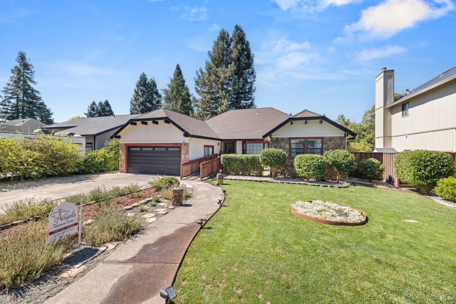 5525 Carriage Lane Santa Rosa, CA 95403 - Photo 4 of 38