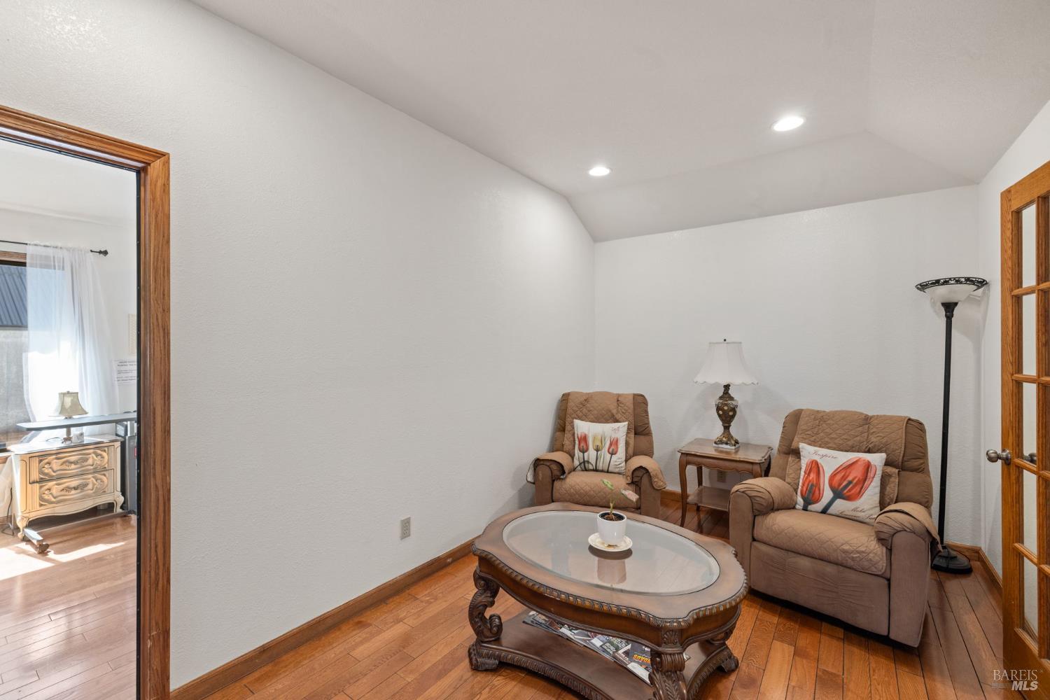 5525 Carriage Lane Santa Rosa, CA 95403 - Photo 5 of 38