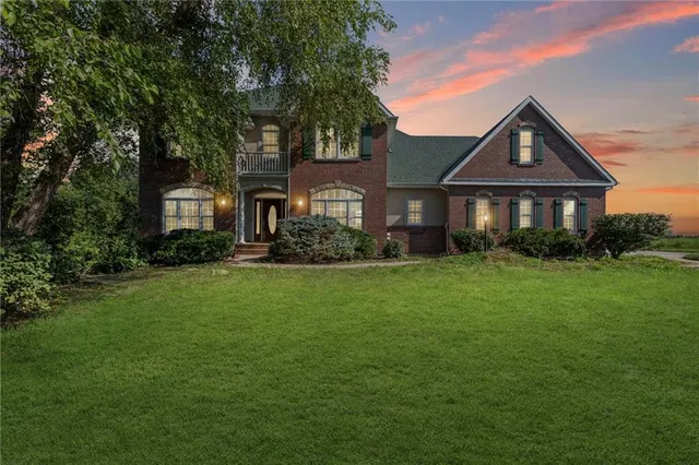 $1,900,000 | 1548 North 800 Road, Baldwin City, KS 66006