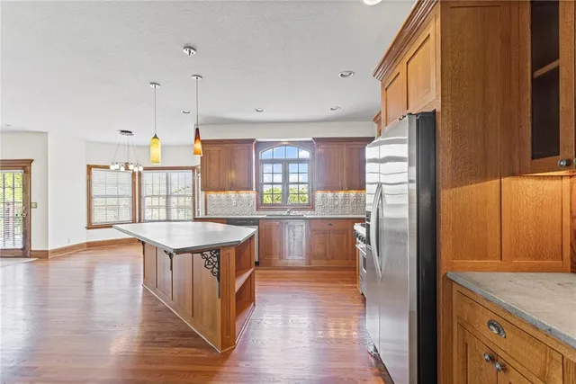 $1,900,000 | 1548 North 800 Road, Baldwin City, KS 66006