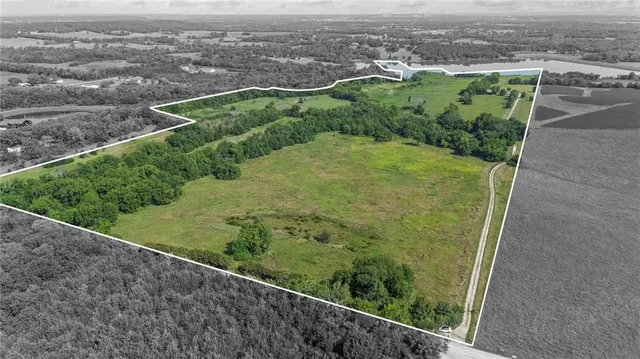 $1,900,000 | 1548 North 800 Road, Baldwin City, KS 66006