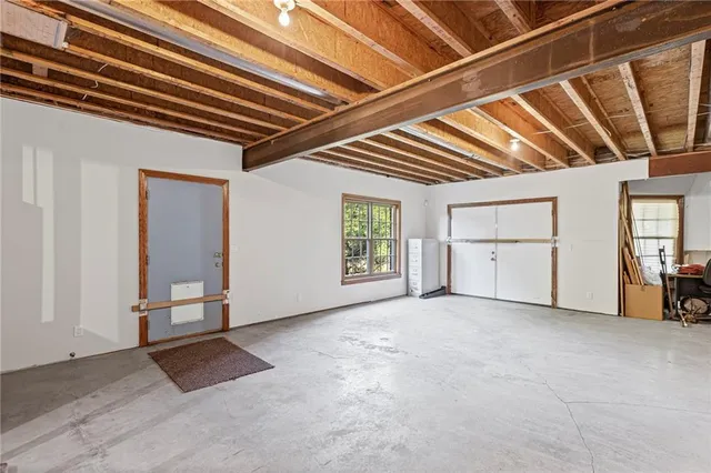 $1,900,000 | 1548 North 800 Road, Baldwin City, KS 66006