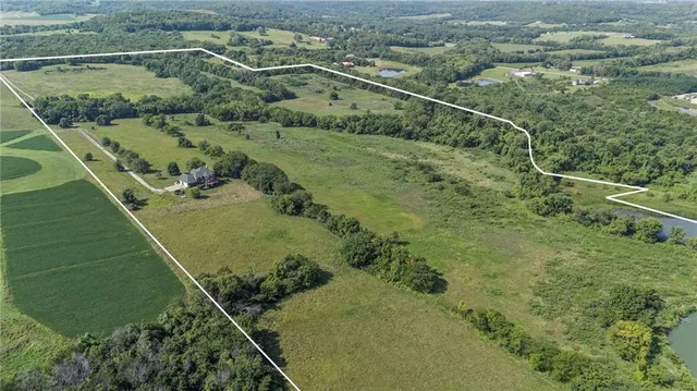 $1,900,000 | 1548 North 800 Road, Baldwin City, KS 66006