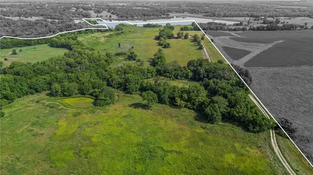 $1,900,000 | 1548 North 800 Road, Baldwin City, KS 66006