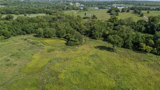 $1,900,000 | 1548 North 800 Road, Baldwin City, KS 66006