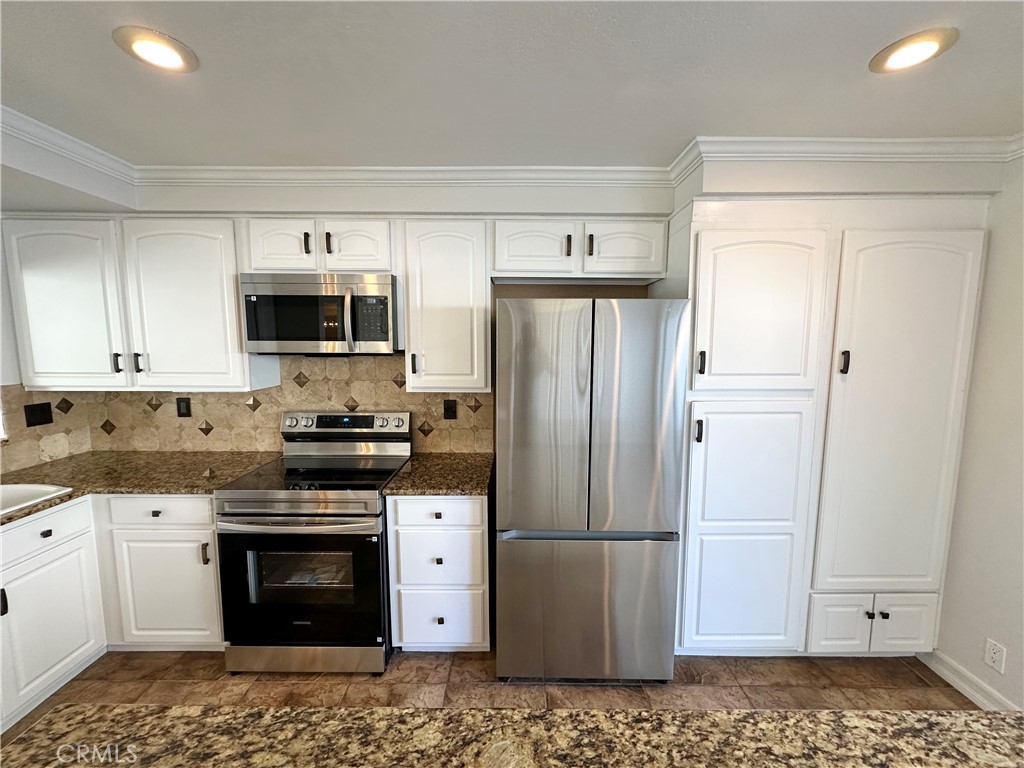 25885 Trabuco Road, Unit 56 Lake Forest, CA 92630 - Photo 9 of 41