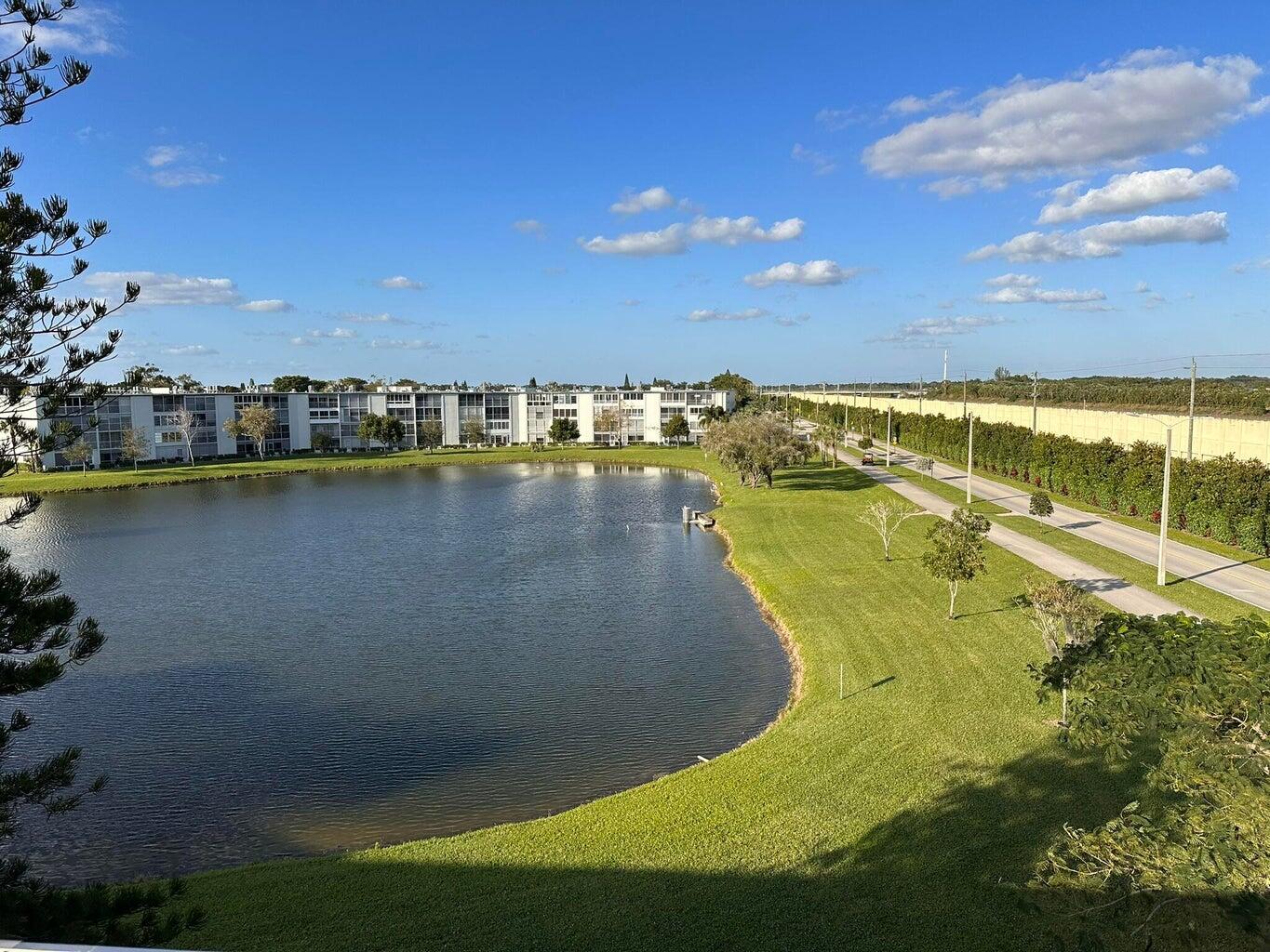 3007 Hythe A, Unit 3007 Boca Raton, FL 33434 - Photo 17 of 31 Hythe aerial