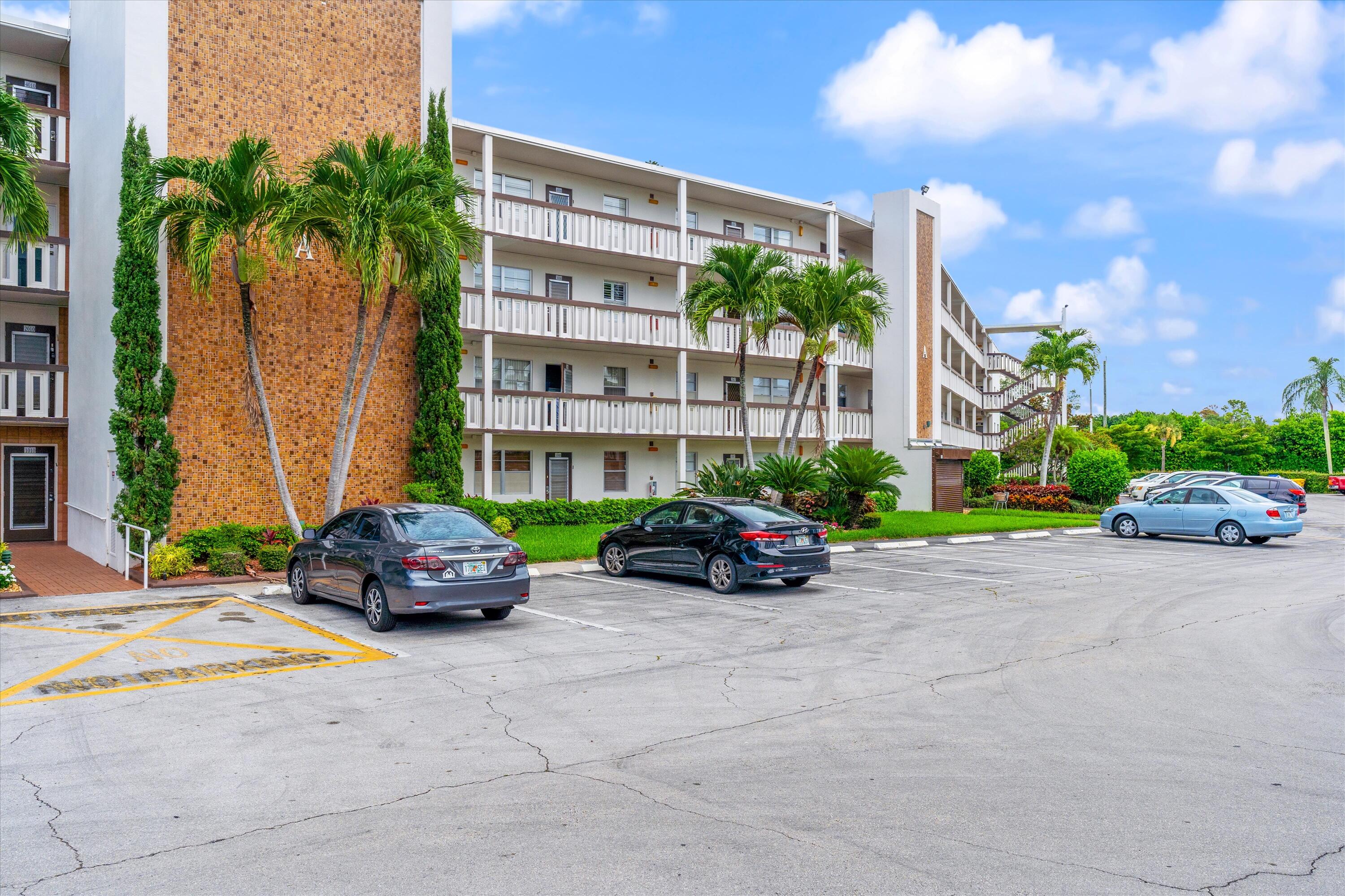 3007 Hythe A, Unit 3007 Boca Raton, FL 33434 - Photo 2 of 31 01-3007 Hythe A Unit A Boca Raton, FL-12