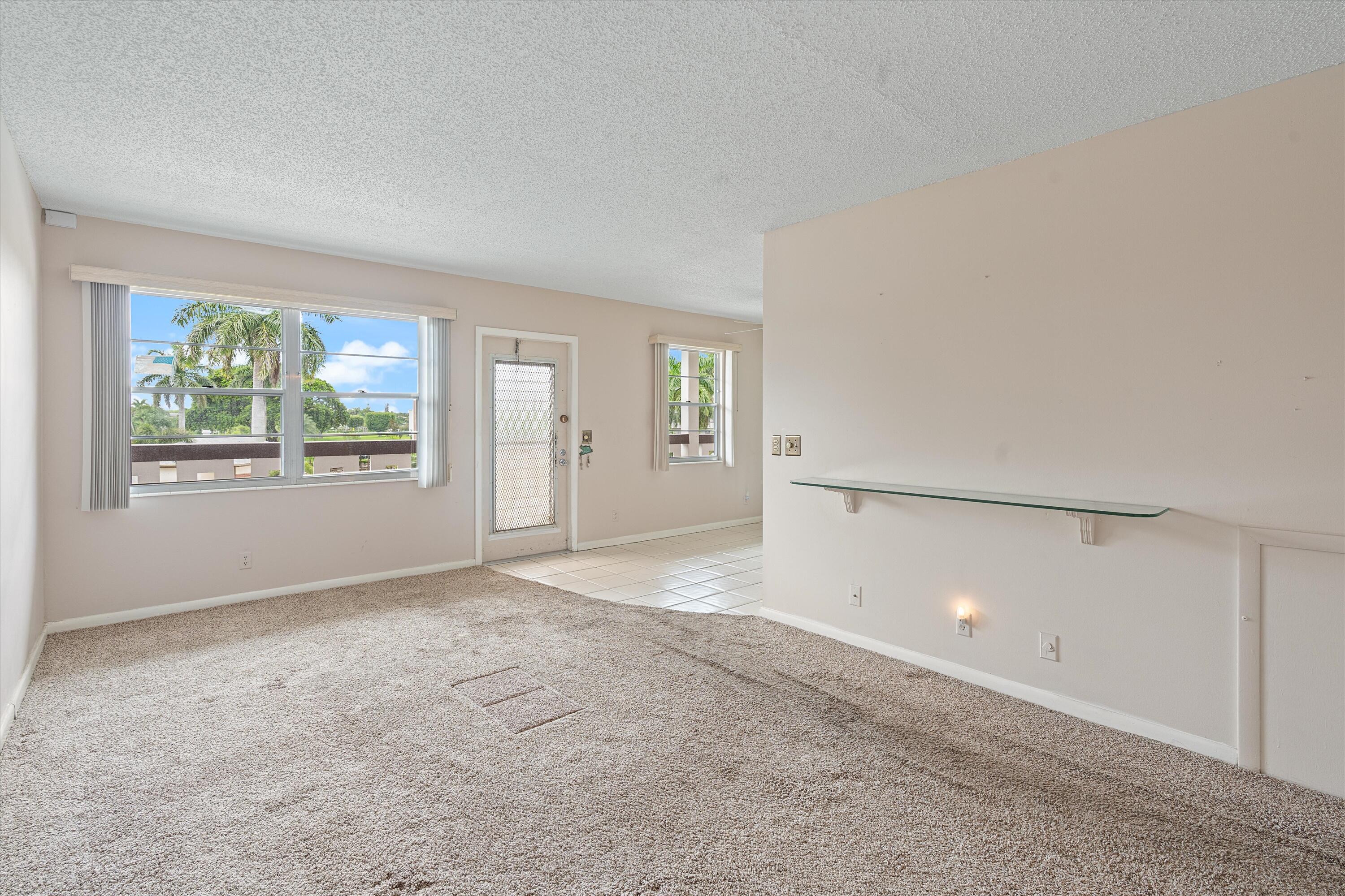 3007 Hythe A, Unit 3007 Boca Raton, FL 33434 - Photo 3 of 31 04-3007 Hythe A Unit A Boca Raton, FL-10