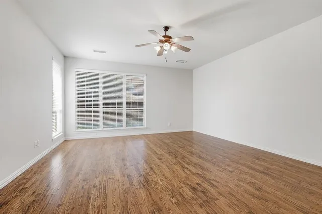 $3,450 | 1328 Burnett Road, Lantana, TX 76226