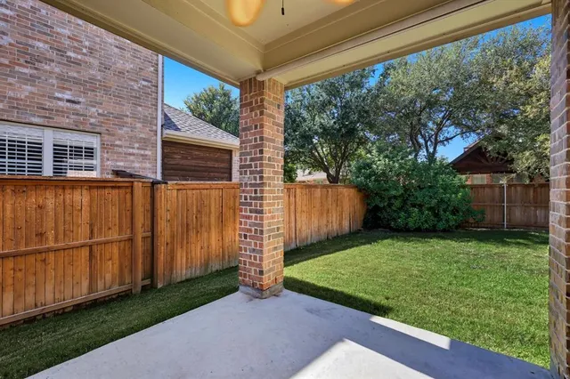 $3,450 | 1328 Burnett Road, Lantana, TX 76226