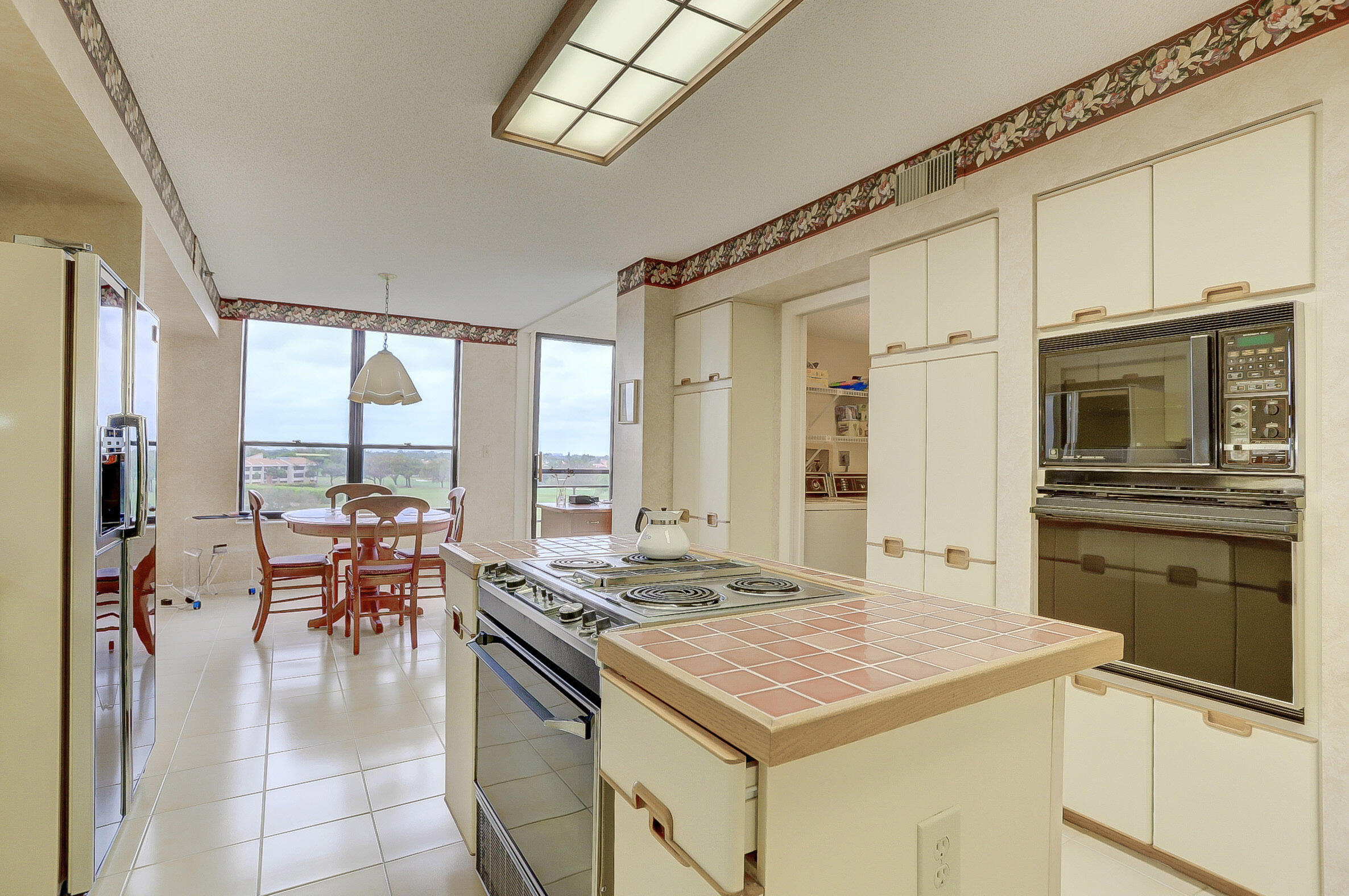 7233 Promenade Drive, Unit 601 Boca Raton, FL 33433 - Photo 13 of 35 kitchen