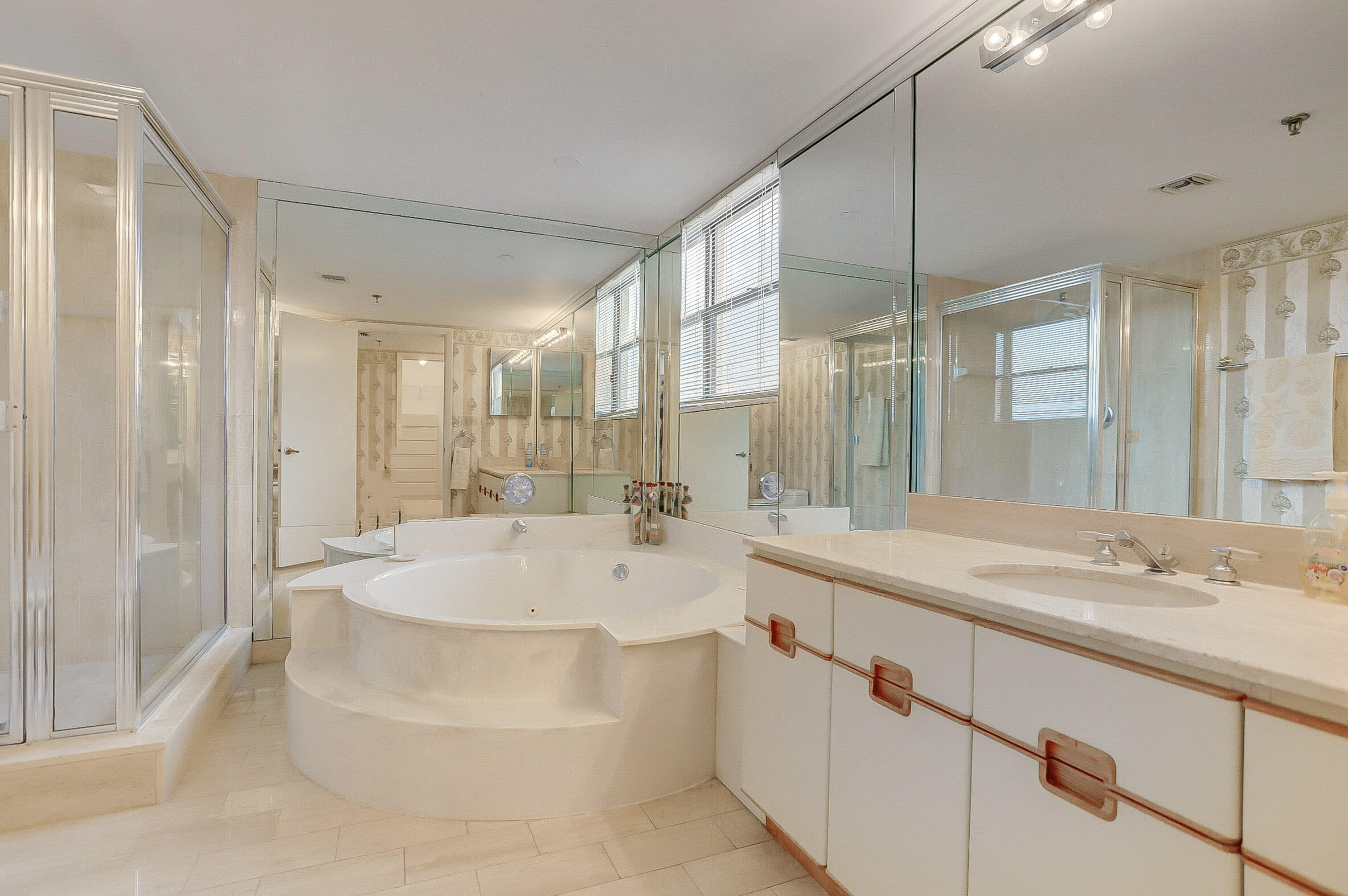 7233 Promenade Drive, Unit 601 Boca Raton, FL 33433 - Photo 20 of 35 master bathroom