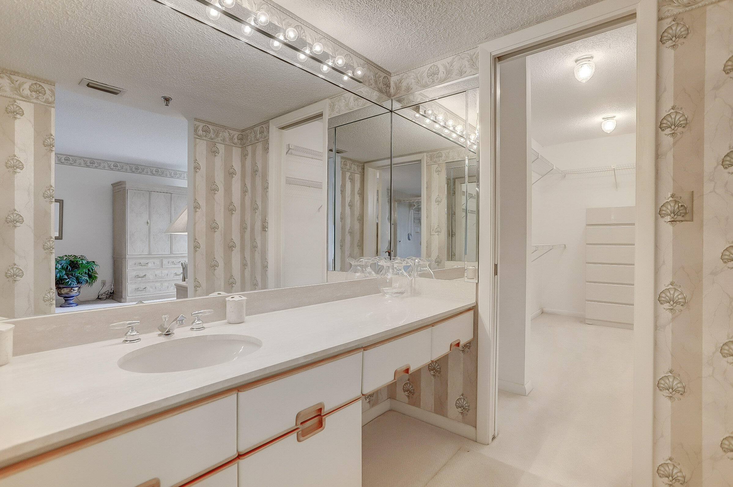 7233 Promenade Drive, Unit 601 Boca Raton, FL 33433 - Photo 22 of 35 master bathroom