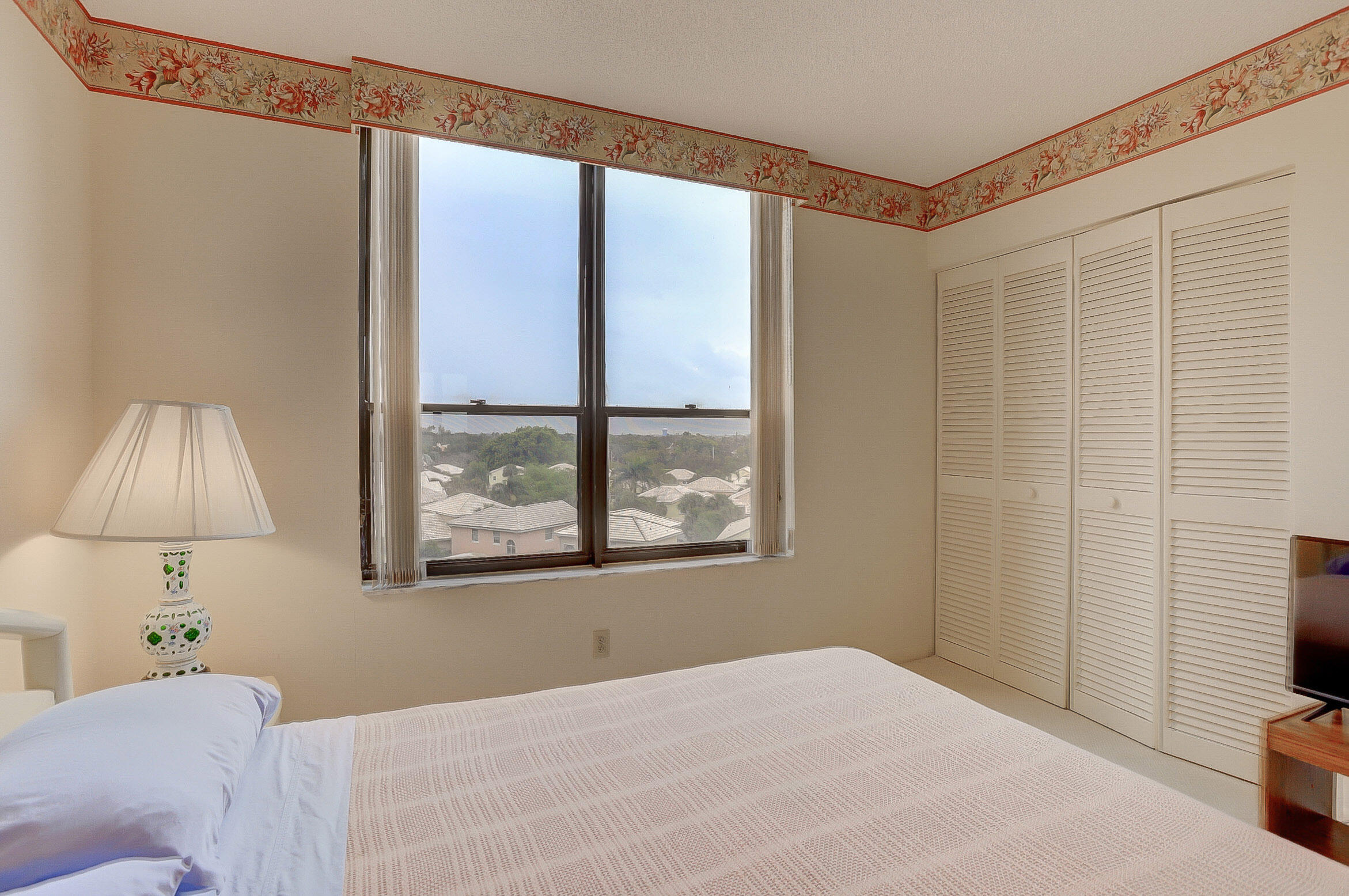 7233 Promenade Drive, Unit 601 Boca Raton, FL 33433 - Photo 25 of 35 2nd bedroom
