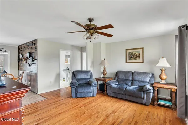 $465,000 | 641 Knickerbocker Road, Schaghticoke, NY 12154