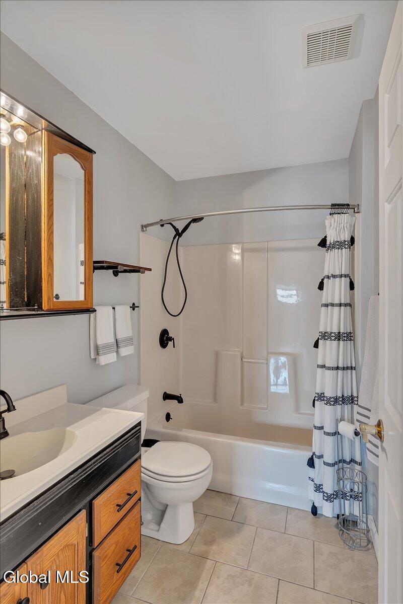 641 Knickerbocker Road Schaghticoke, NY 12154 - Photo 35 of 62 32-P1805040