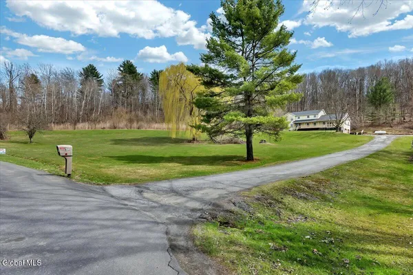 $465,000 | 641 Knickerbocker Road, Schaghticoke, NY 12154
