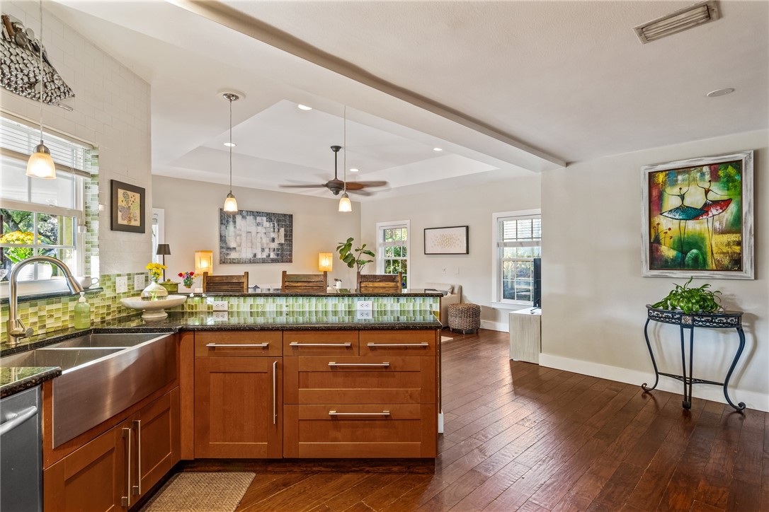 456 Holly Road Vero Beach, FL 32963 - Photo 7 of 25