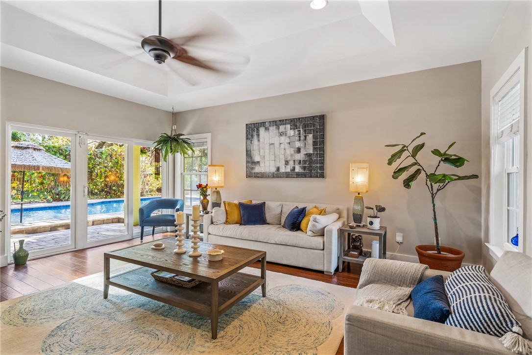 456 Holly Road Vero Beach, FL 32963 - Photo 10 of 25