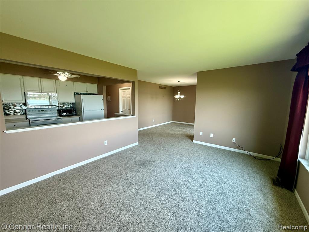 1660 River Road, Unit 19 Marysville, MI 48040 - Photo 4 of 17