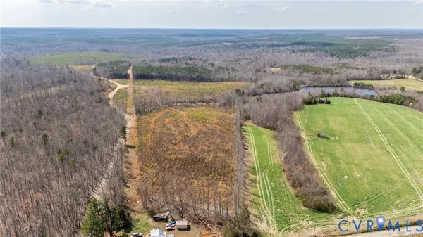 a view of an outdoor space